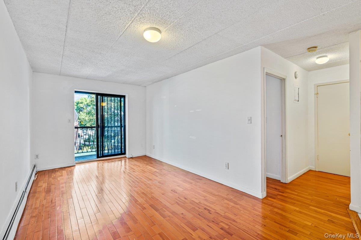 147-45 Barclay Ave # 2, Flushing, NY 11355