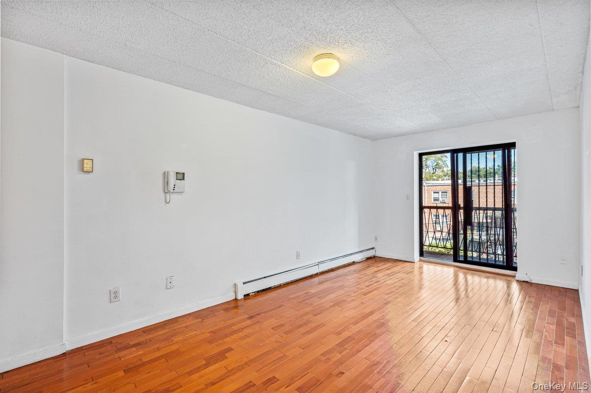 147-45 Barclay Ave # 2, Flushing, NY 11355