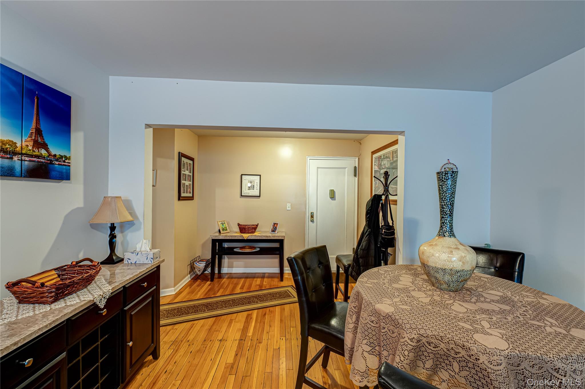 153 Smith # F22, Freeport, NY 11520