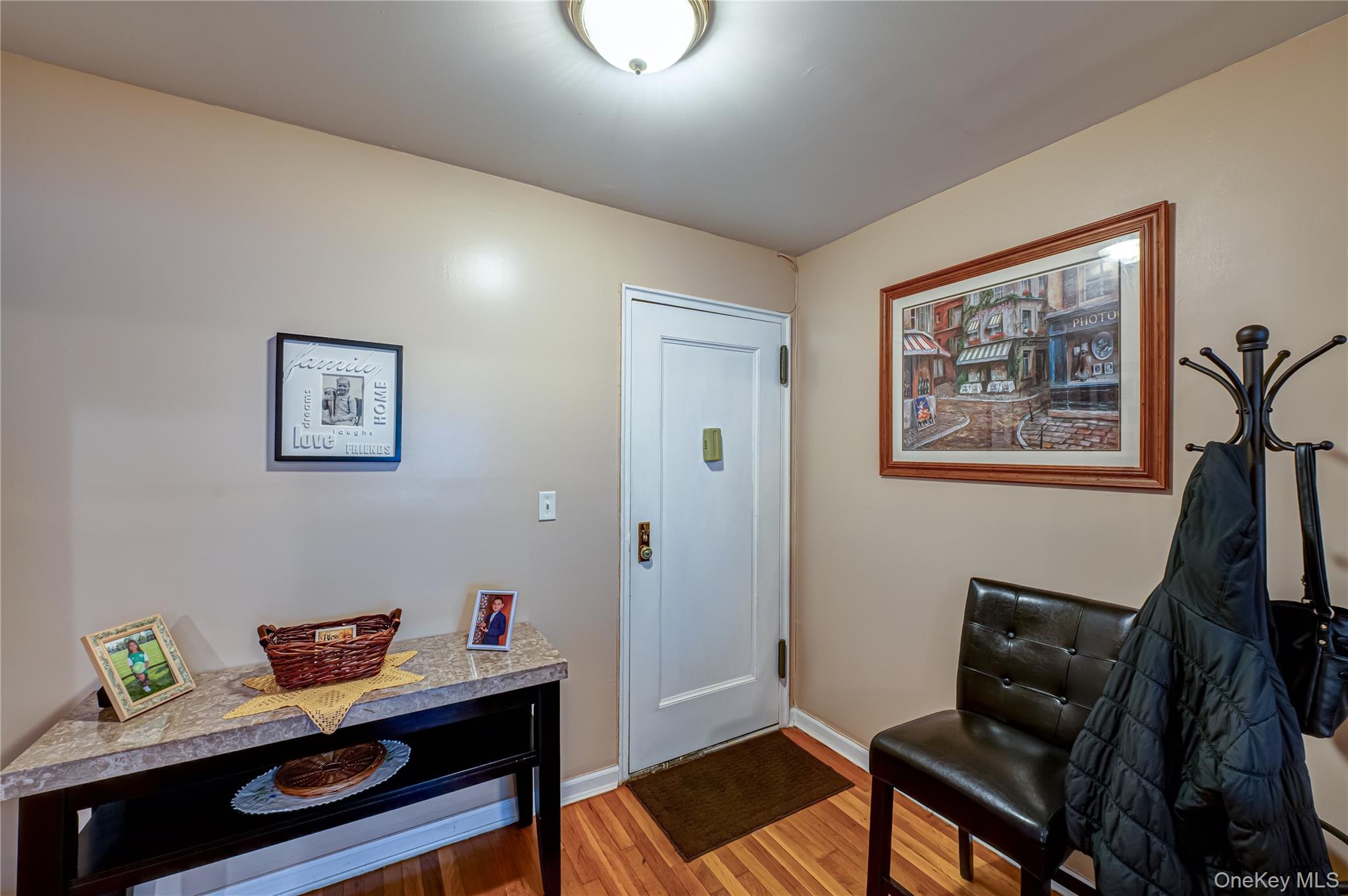 153 Smith # F22, Freeport, NY 11520