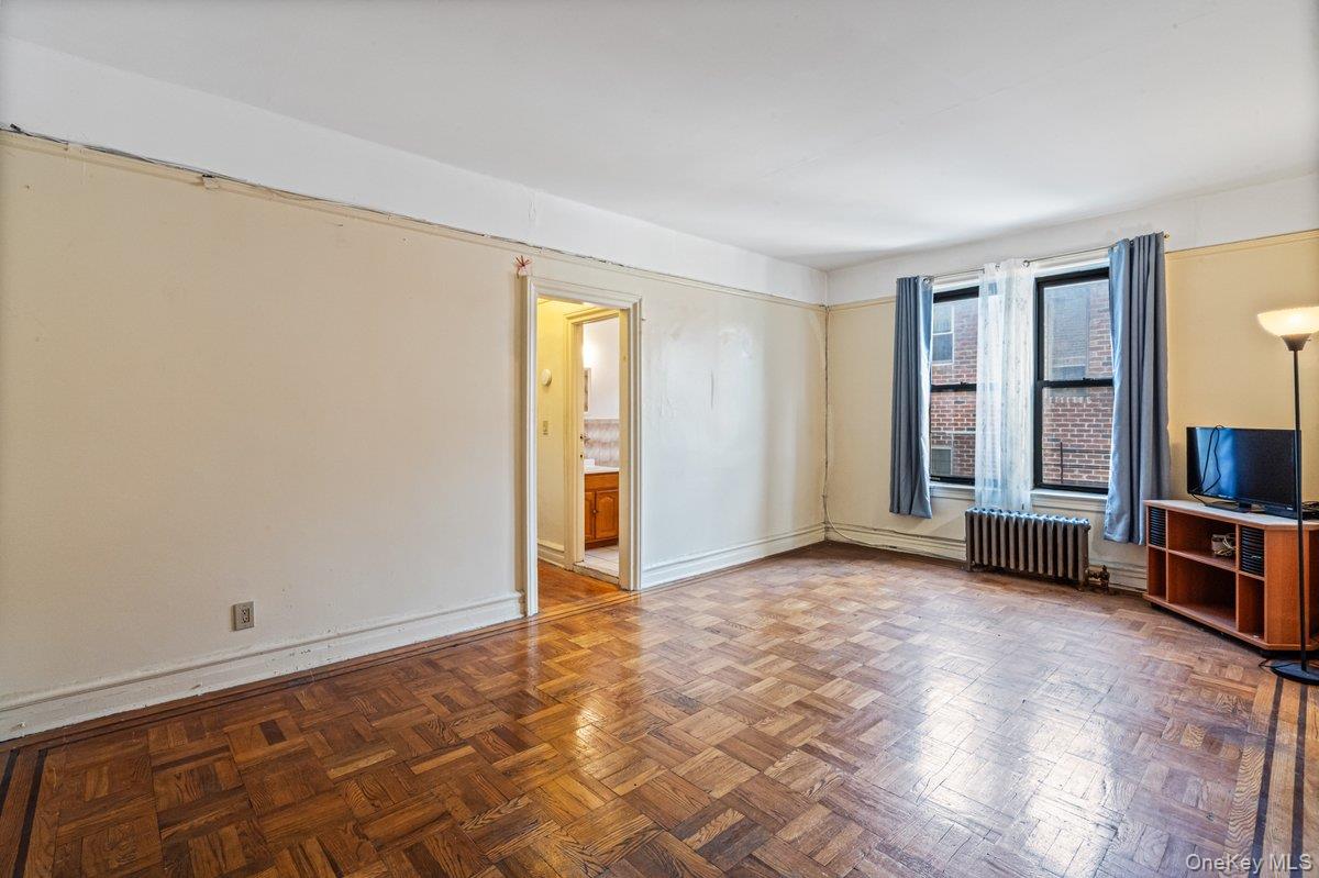 155-17 Sanford Ave # 2, Flushing, NY 11355