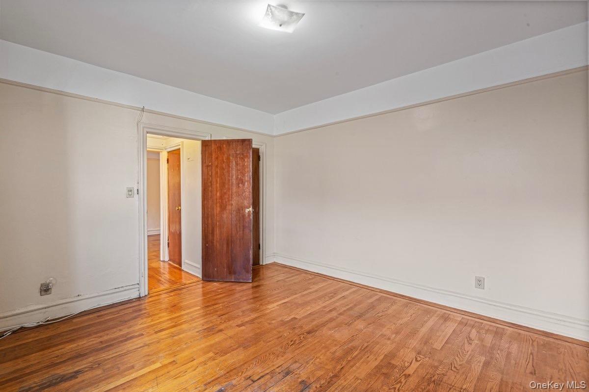 155-17 Sanford Ave # 2, Flushing, NY 11355