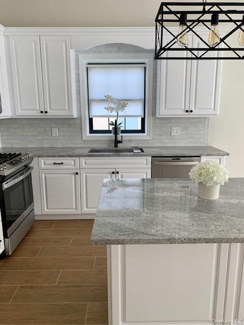 332 New York Avenue, Huntington, NY 11743