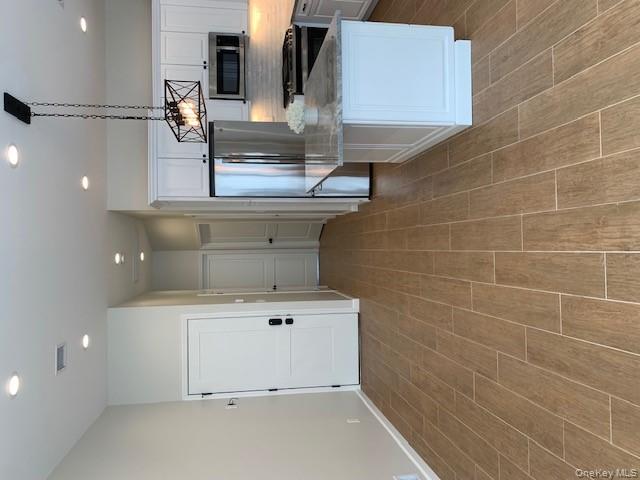 332 New York Avenue, Huntington, NY 11743