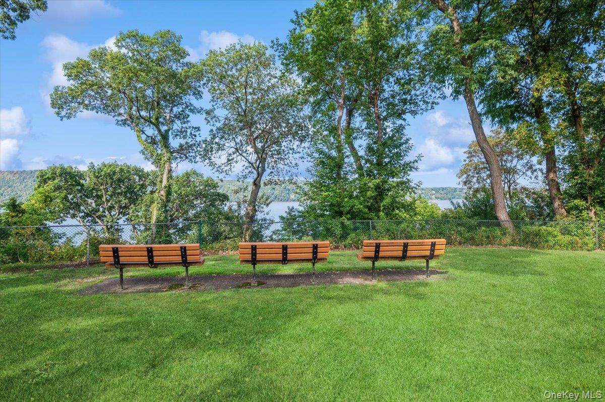 737 N Broadway # 2D, Hastings-on-Hudson, NY 10706