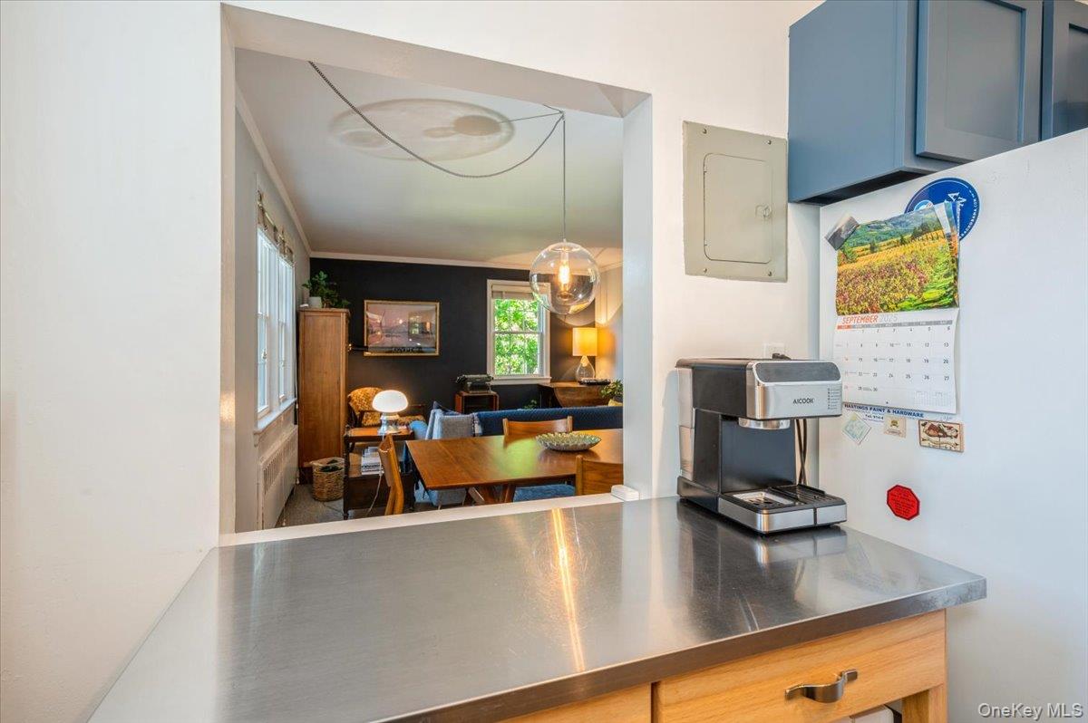 737 N Broadway # 2D, Hastings-on-Hudson, NY 10706