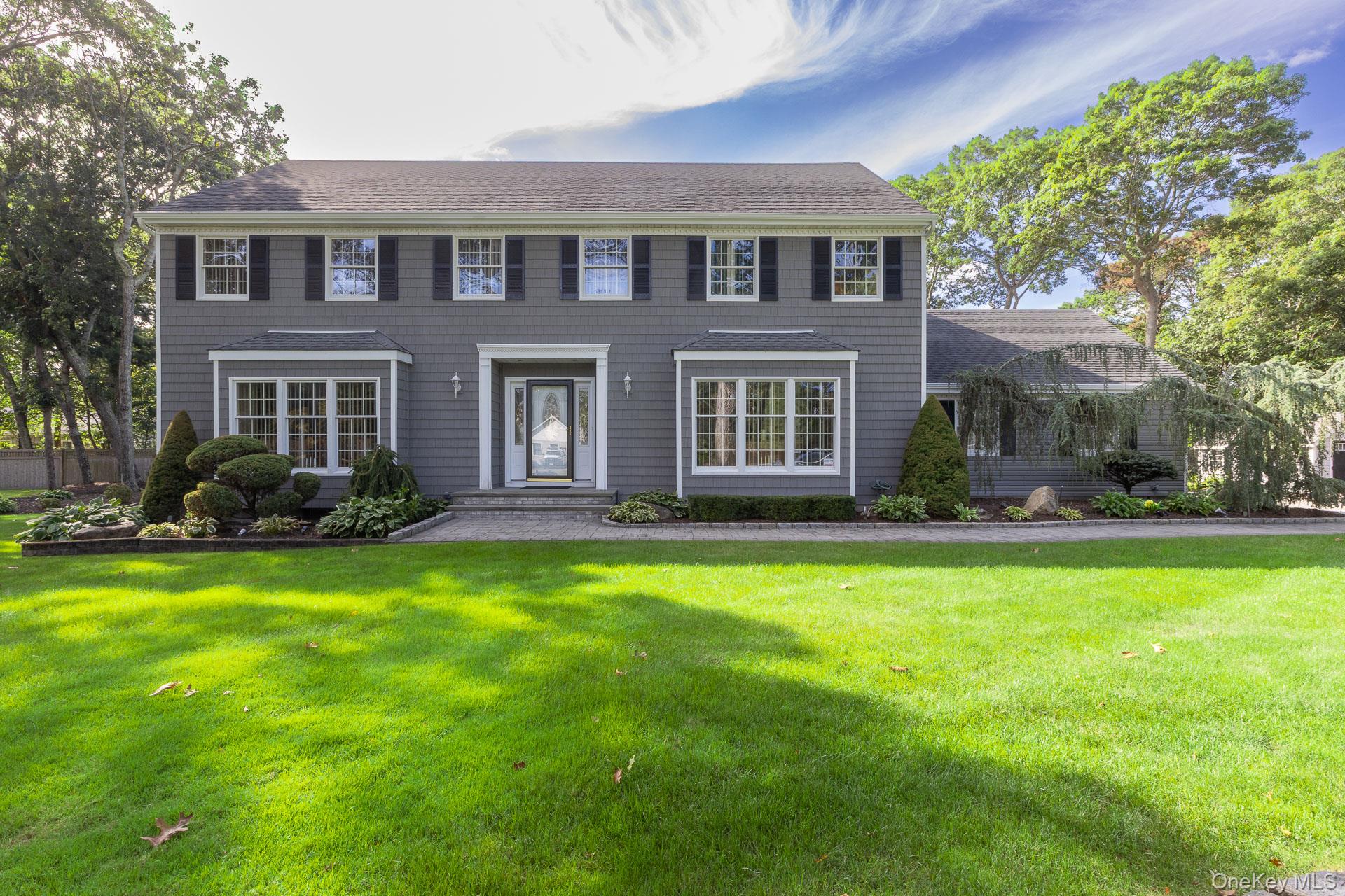 50 Margin Drive W, Shirley, NY 11967