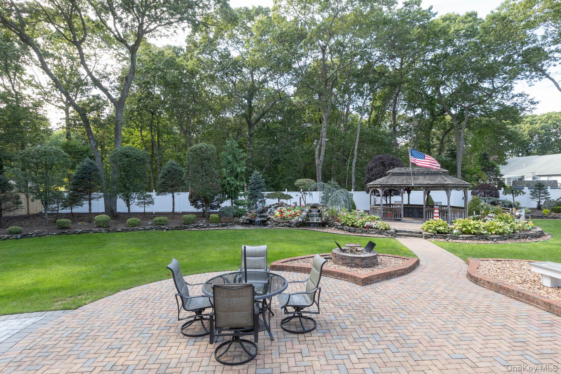 50 Margin Drive W, Shirley, NY 11967