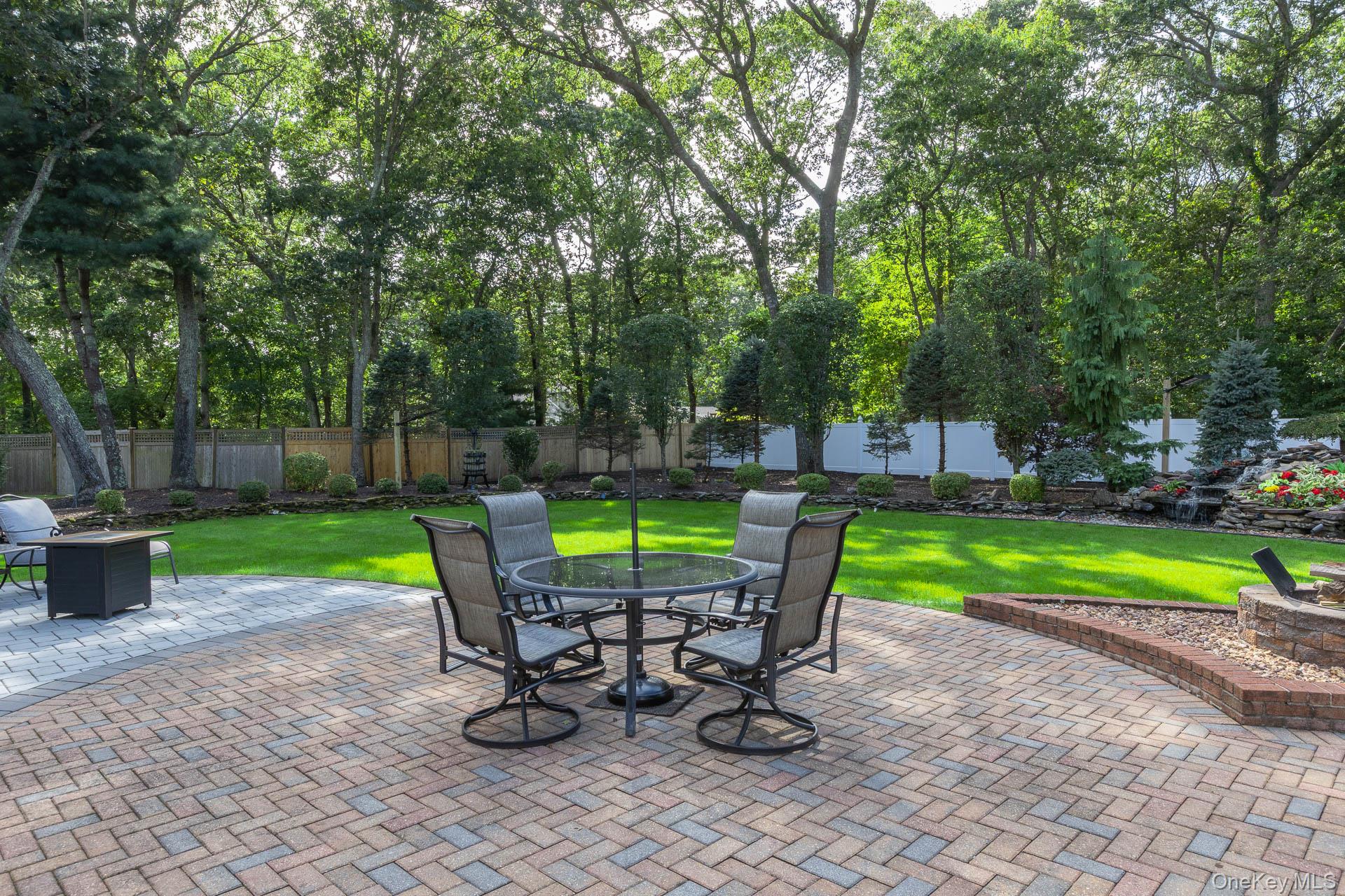 50 Margin Drive W, Shirley, NY 11967