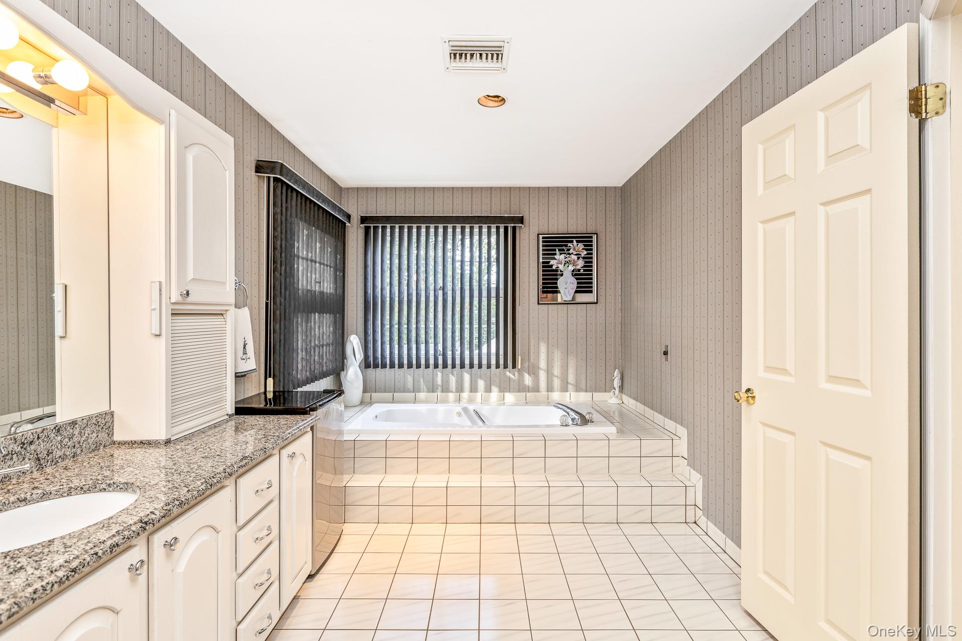 50 Margin Drive W, Shirley, NY 11967