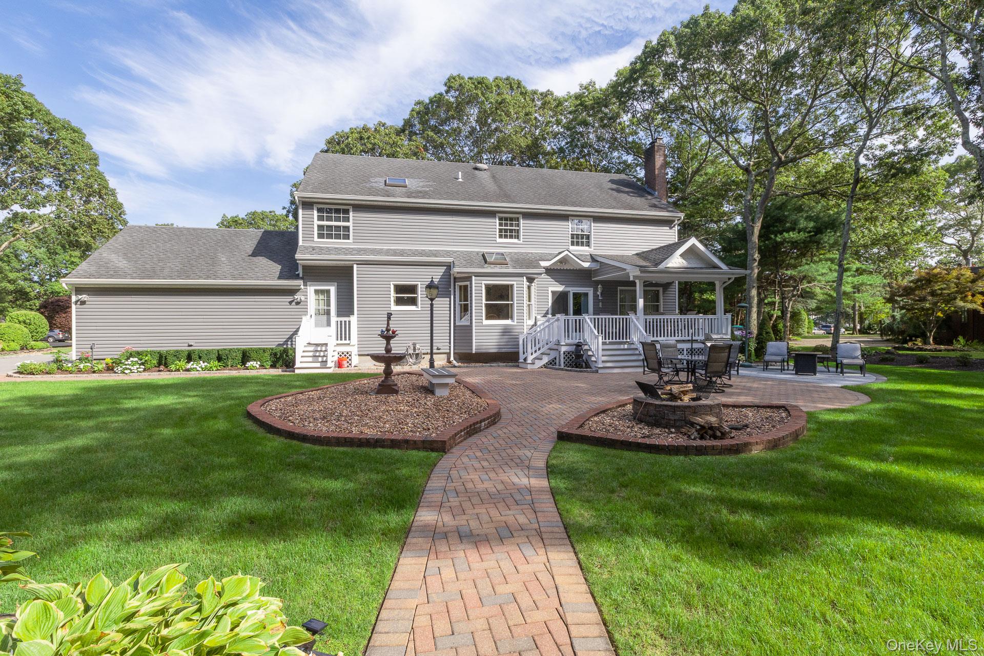 50 Margin Drive W, Shirley, NY 11967