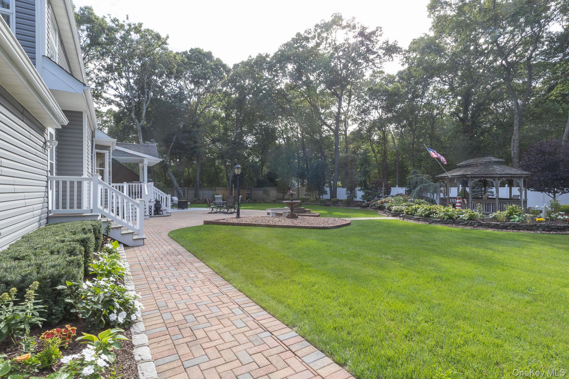 50 Margin Drive W, Shirley, NY 11967