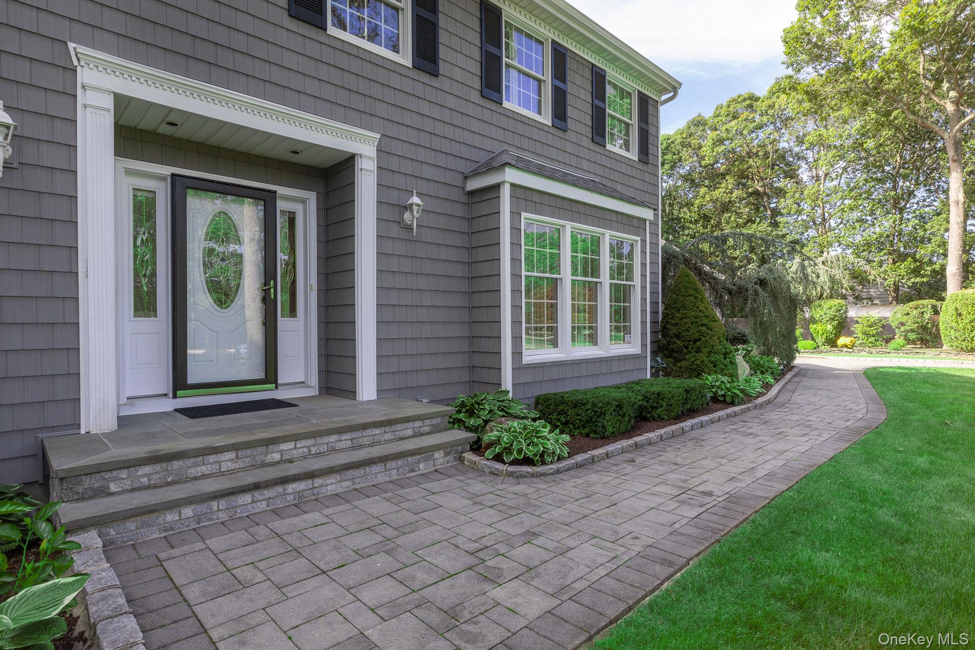 50 Margin Drive W, Shirley, NY 11967