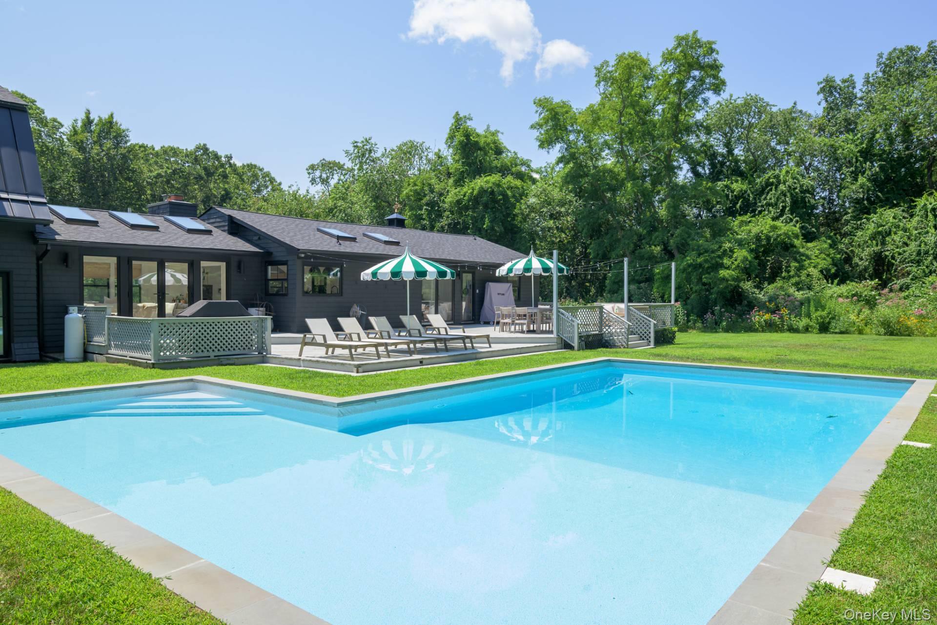 1036 Head Of Pond Road, Water Mill, NY 11976