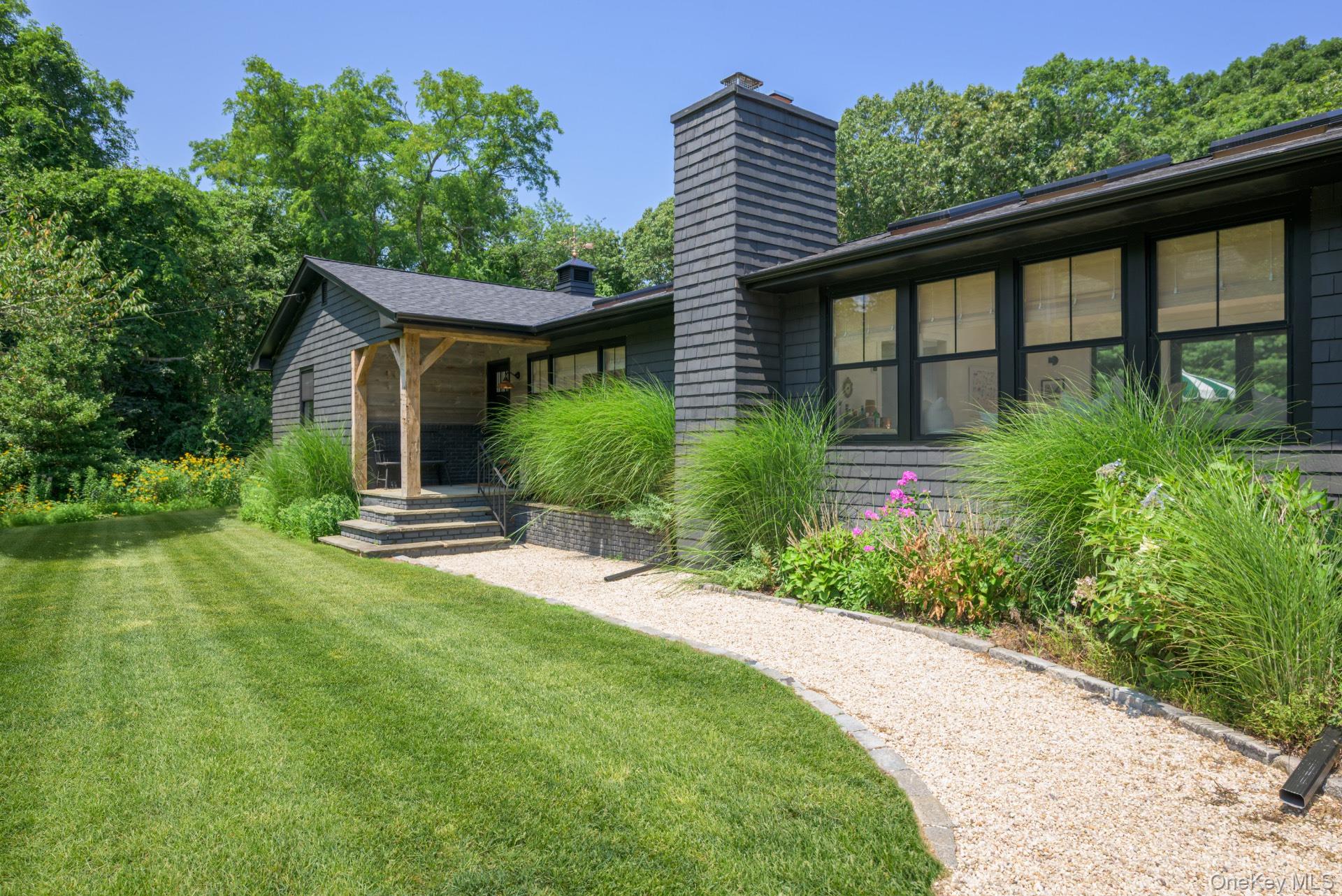 1036 Head Of Pond Road, Water Mill, NY 11976