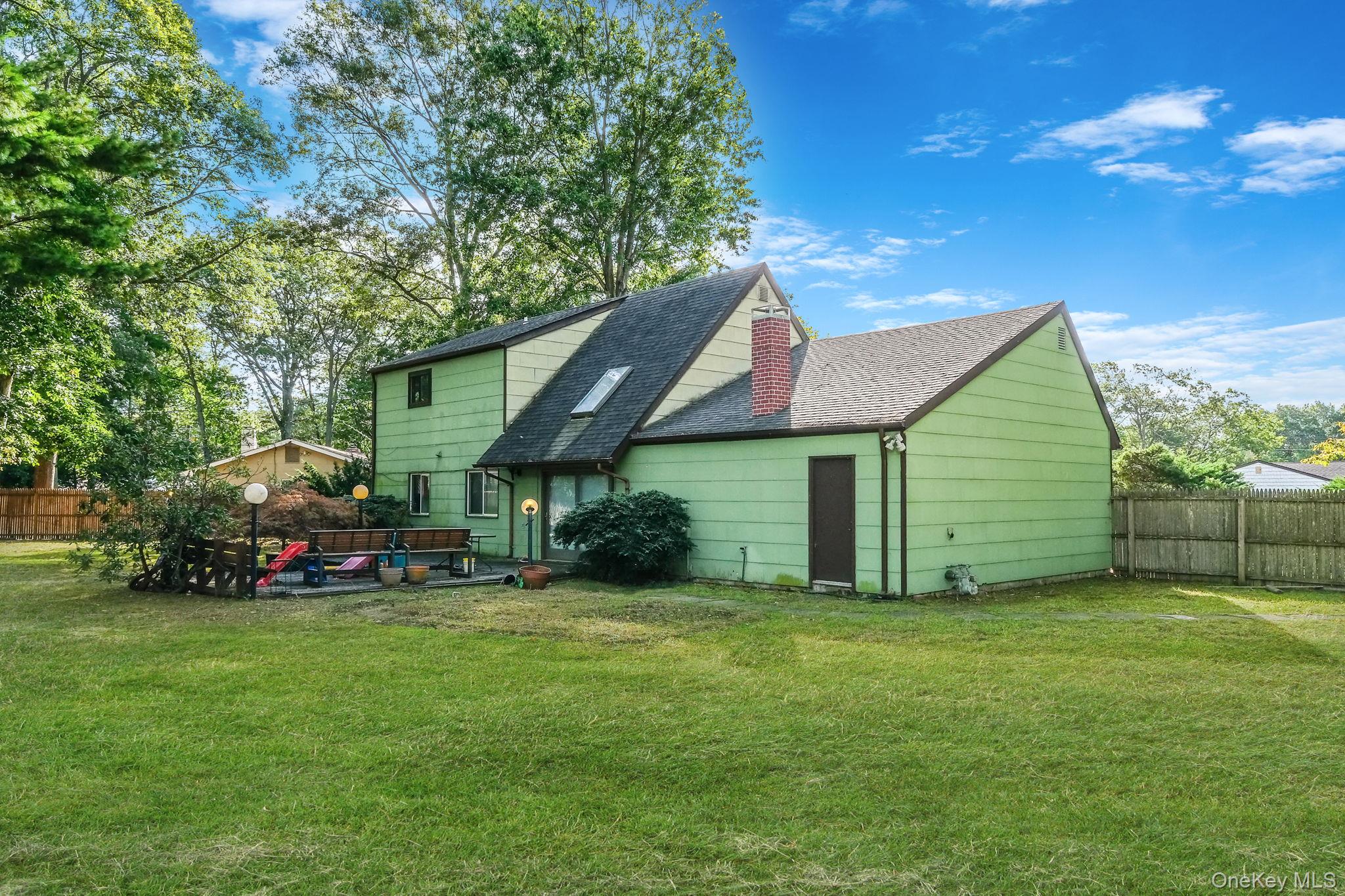 7 Birdseye Circle, Stony Brook, NY 11790