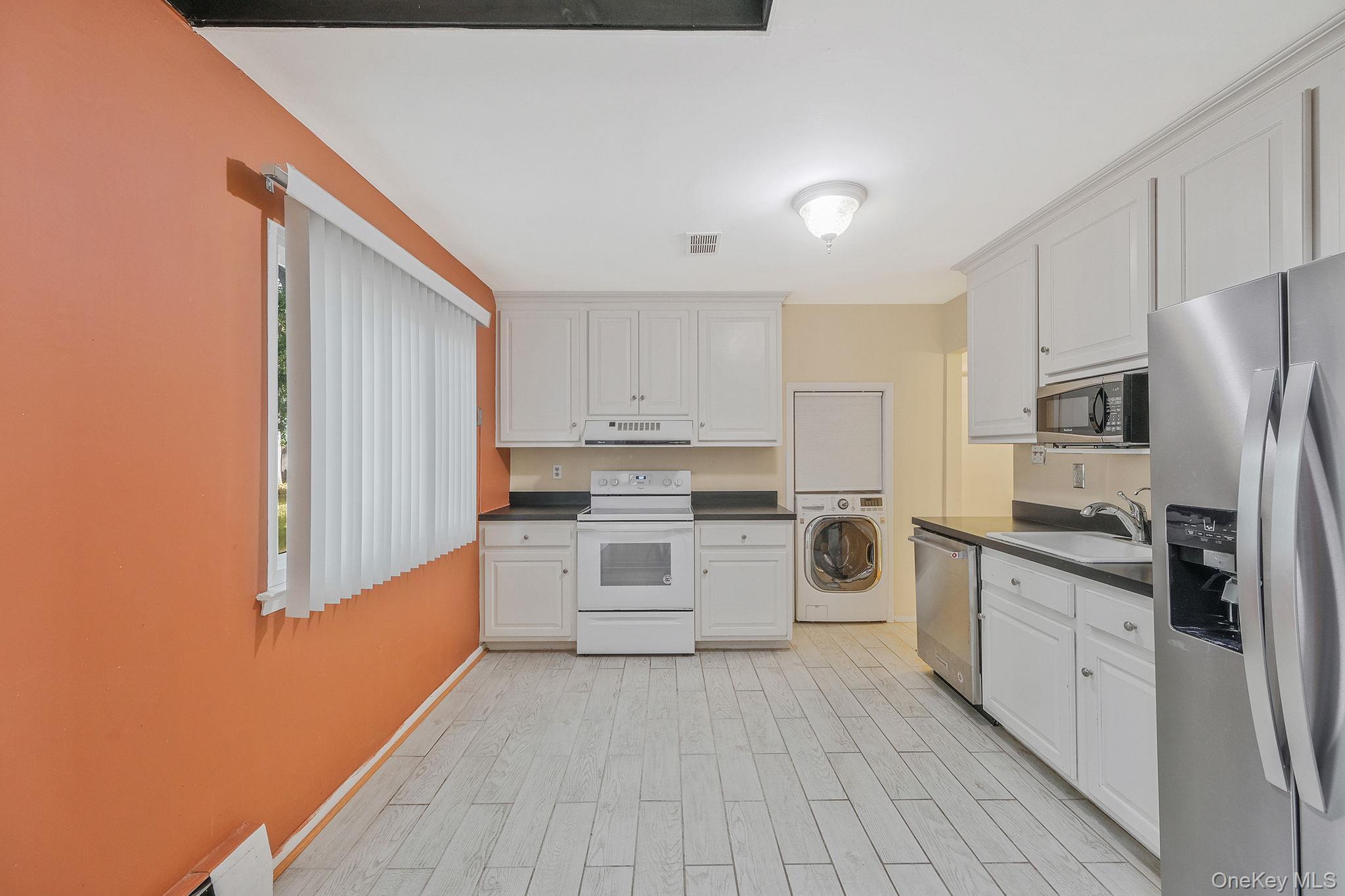 7 Birdseye Circle, Stony Brook, NY 11790