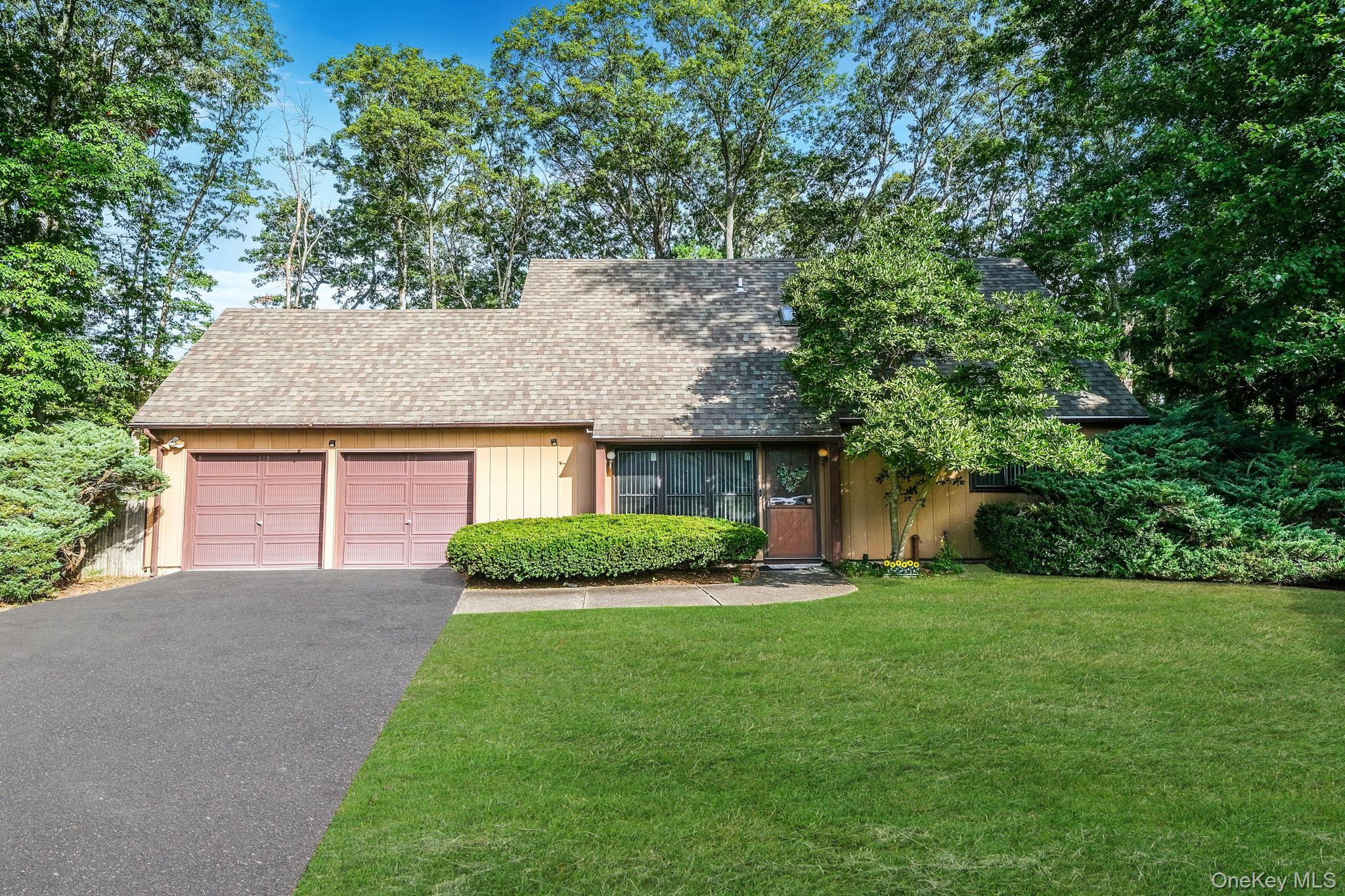 7 Birdseye Circle, Stony Brook, NY 11790