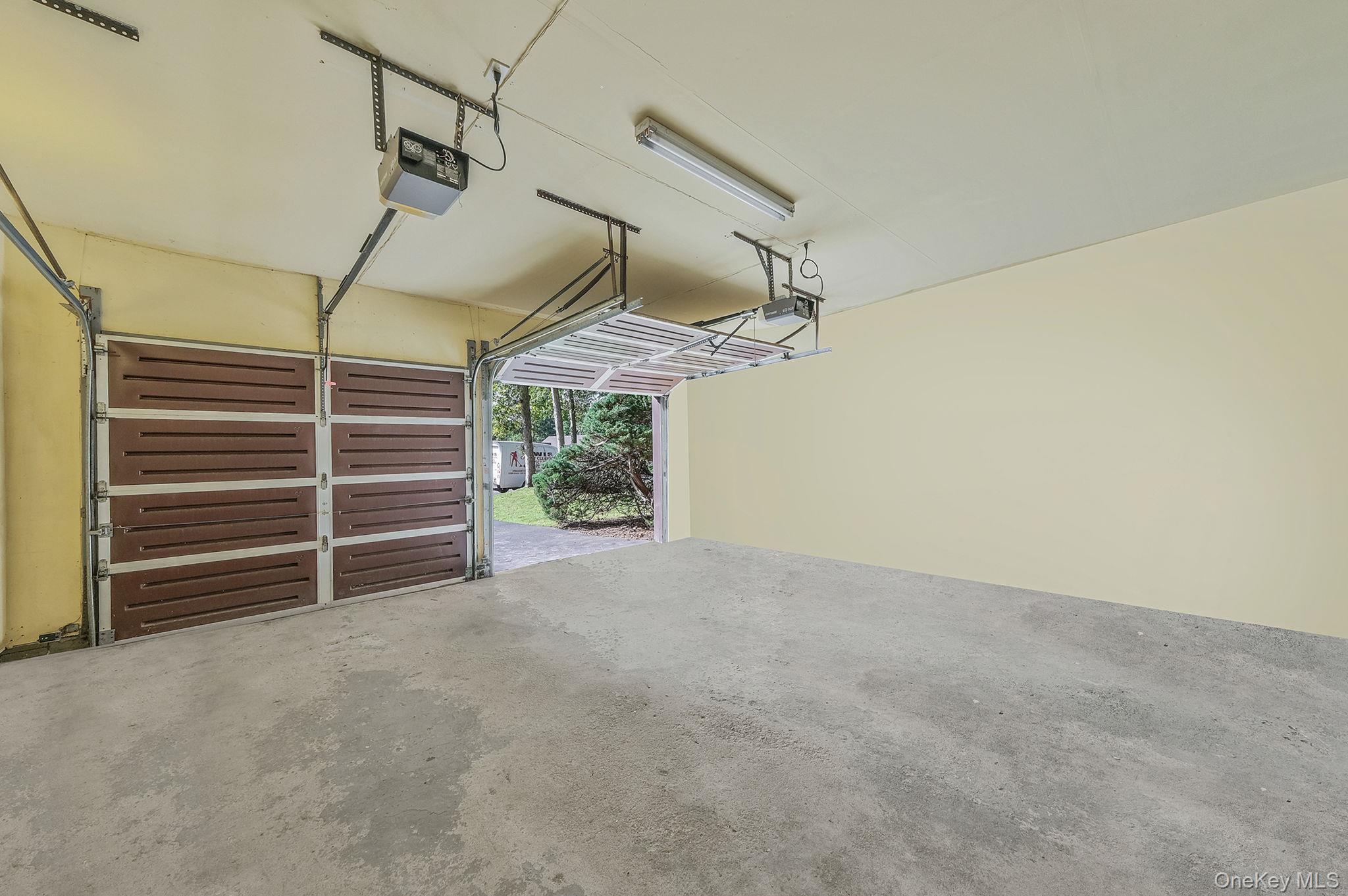 7 Birdseye Circle, Stony Brook, NY 11790