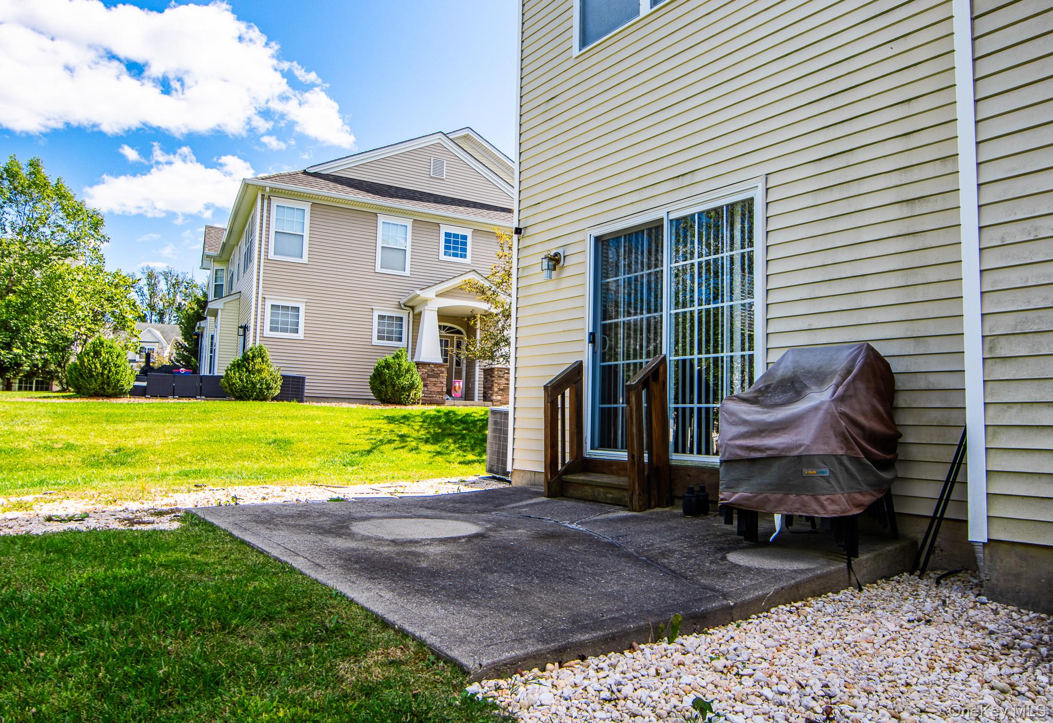 11 Cobblestone Lane, Middletown, NY 10940