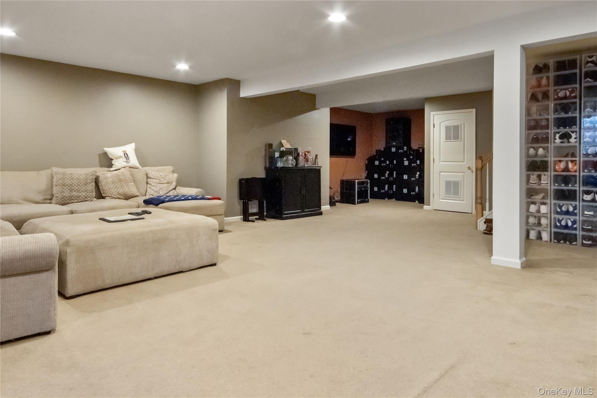 11 Cobblestone Lane, Middletown, NY 10940