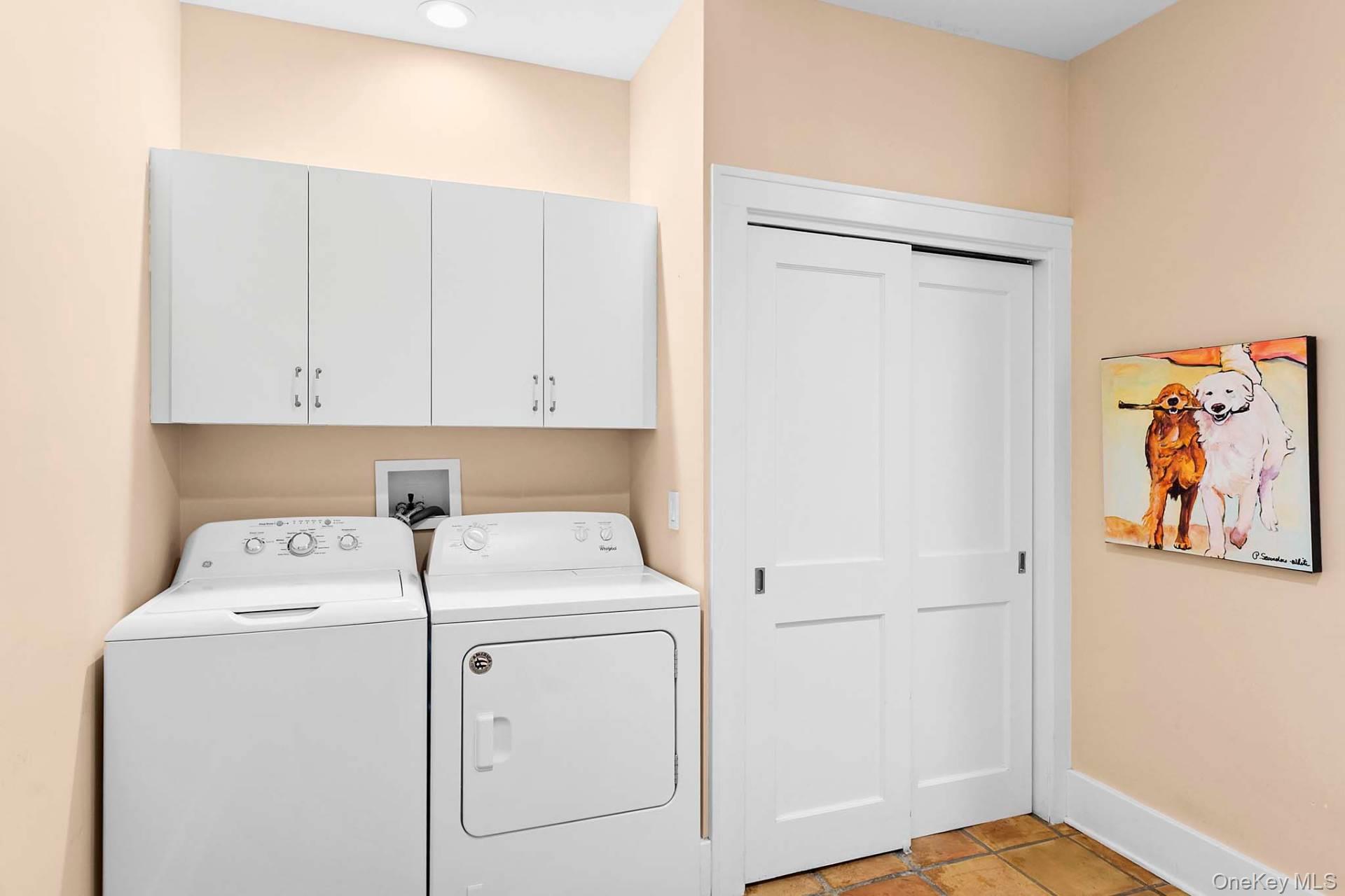 8 Landfall Circle, East Hampton, NY 11937