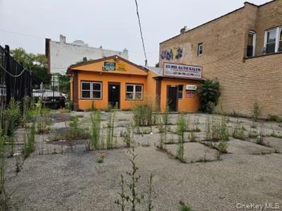 101-01 Jamaica Avenue, Richmond Hill, NY 11418