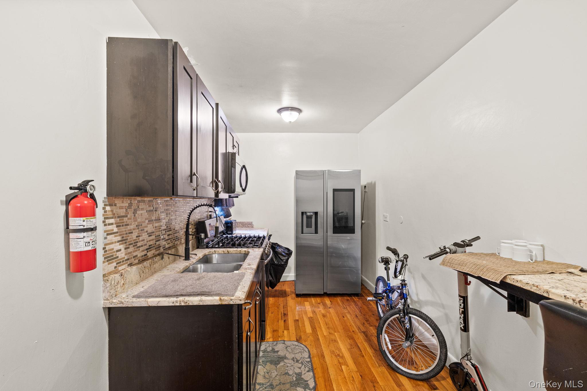 2105 Wallace Avenue # 5A, Bronx, NY 10462