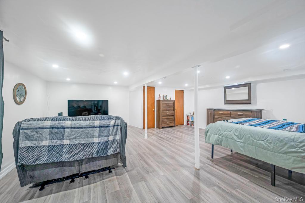 309 Dogwood Road W, Mastic Beach, NY 11951