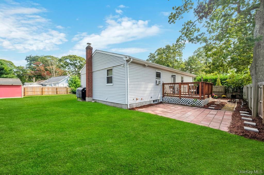 309 Dogwood Road W, Mastic Beach, NY 11951