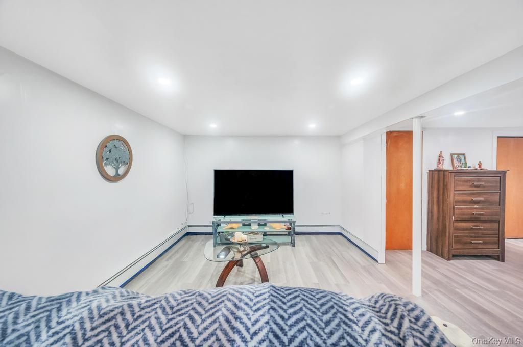 309 Dogwood Road W, Mastic Beach, NY 11951