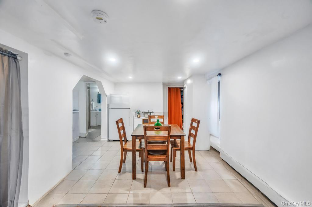 309 Dogwood Road W, Mastic Beach, NY 11951