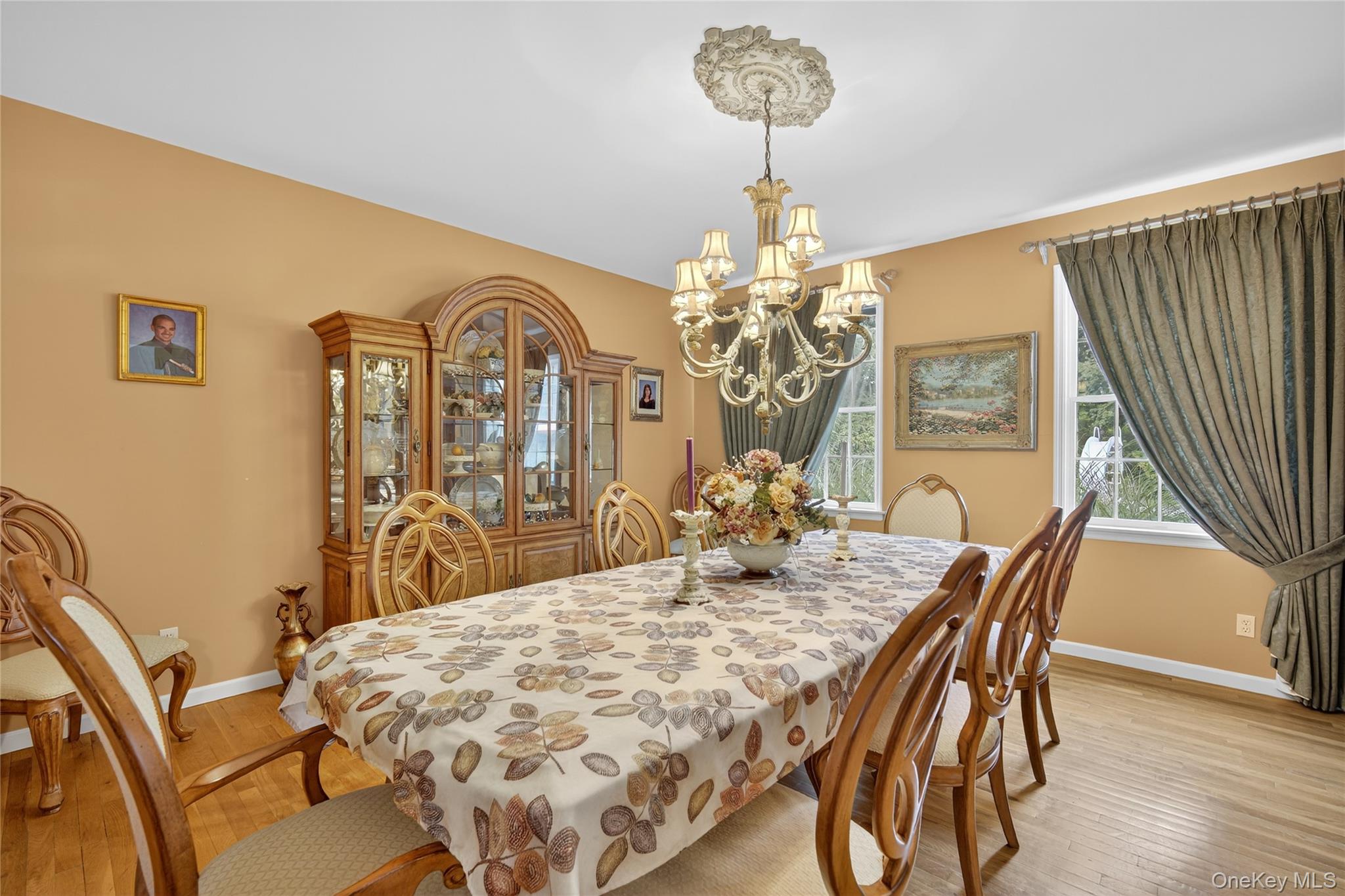 14 Meadow Crest Drive, Mahopac, NY 10541