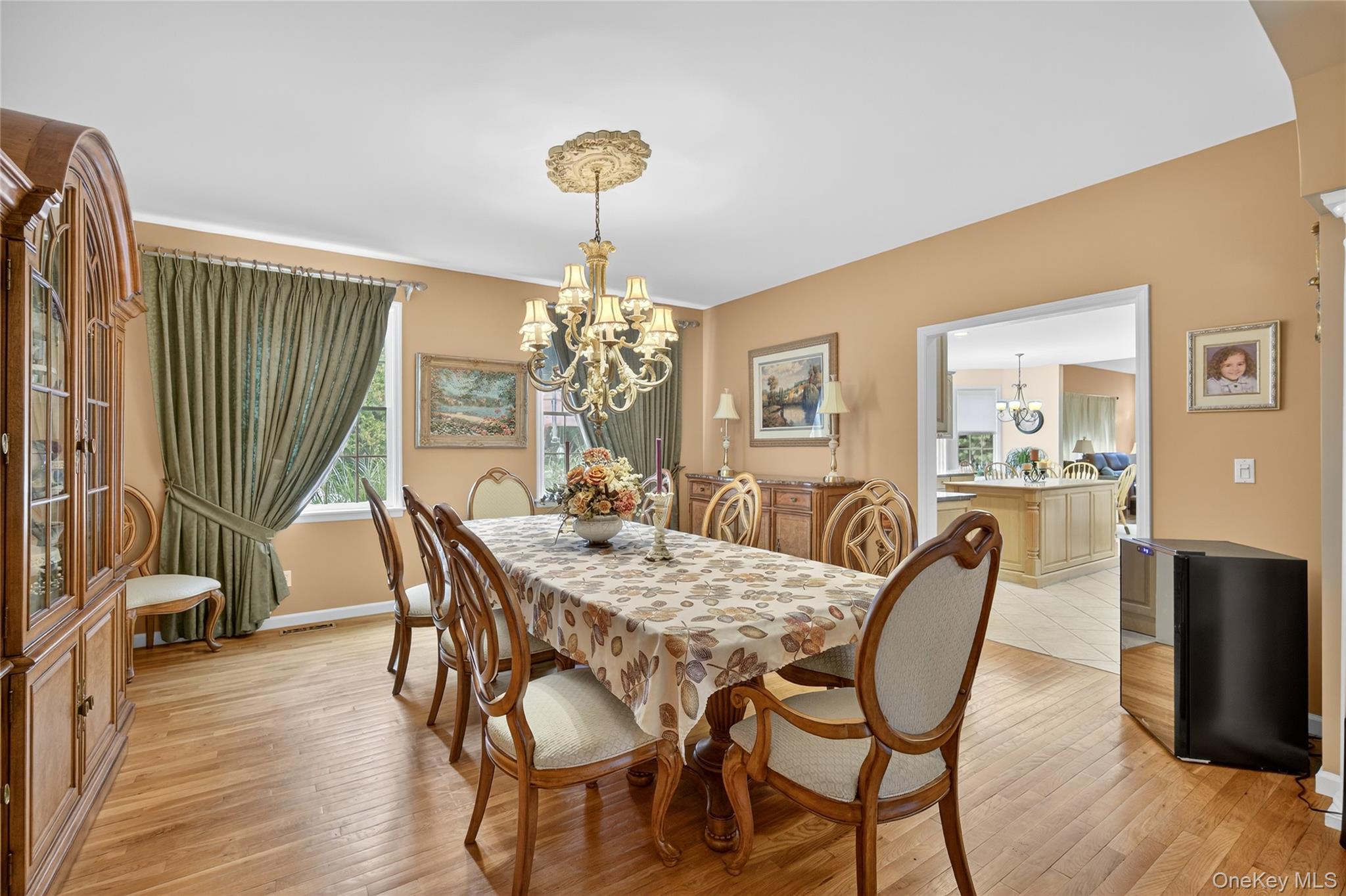 14 Meadow Crest Drive, Mahopac, NY 10541