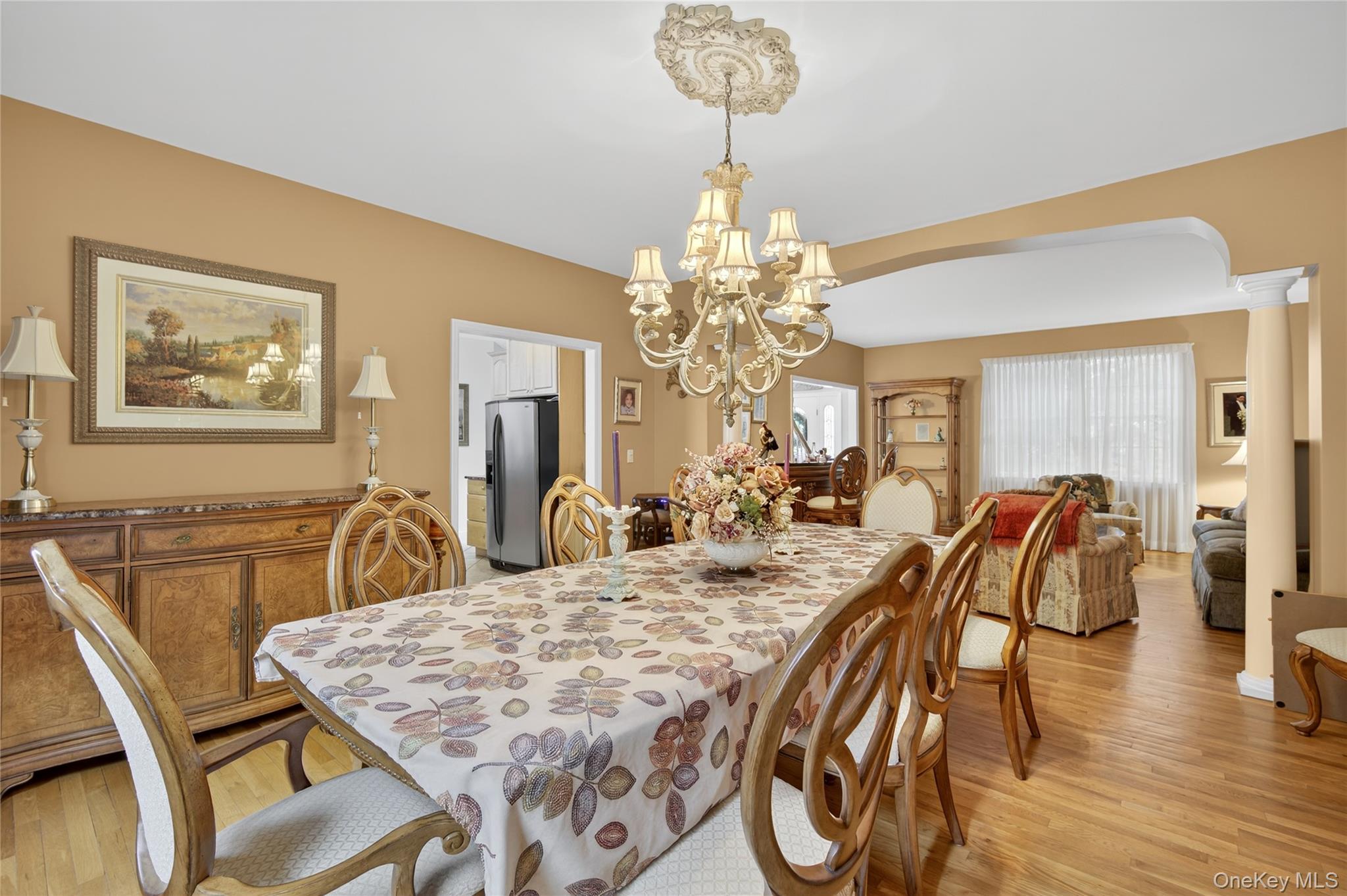 14 Meadow Crest Drive, Mahopac, NY 10541