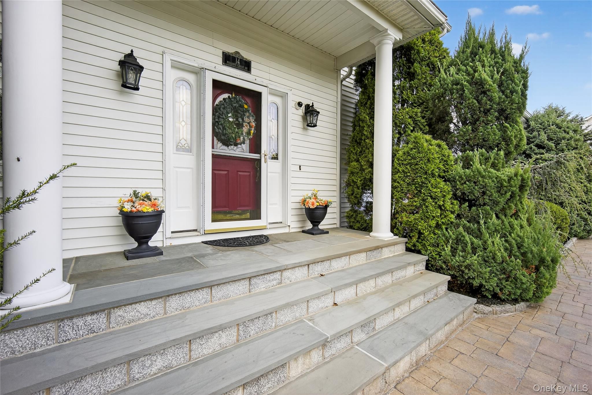 14 Meadow Crest Drive, Mahopac, NY 10541