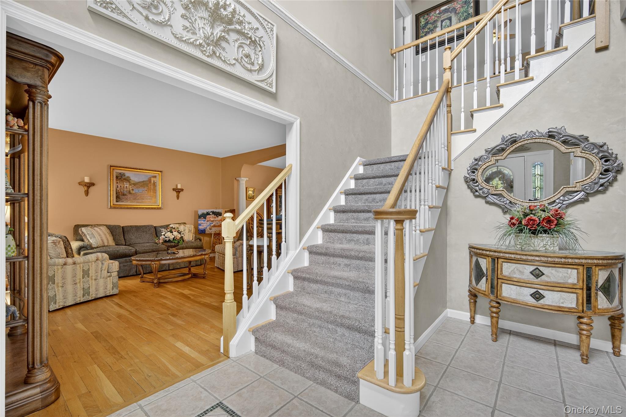 14 Meadow Crest Drive, Mahopac, NY 10541