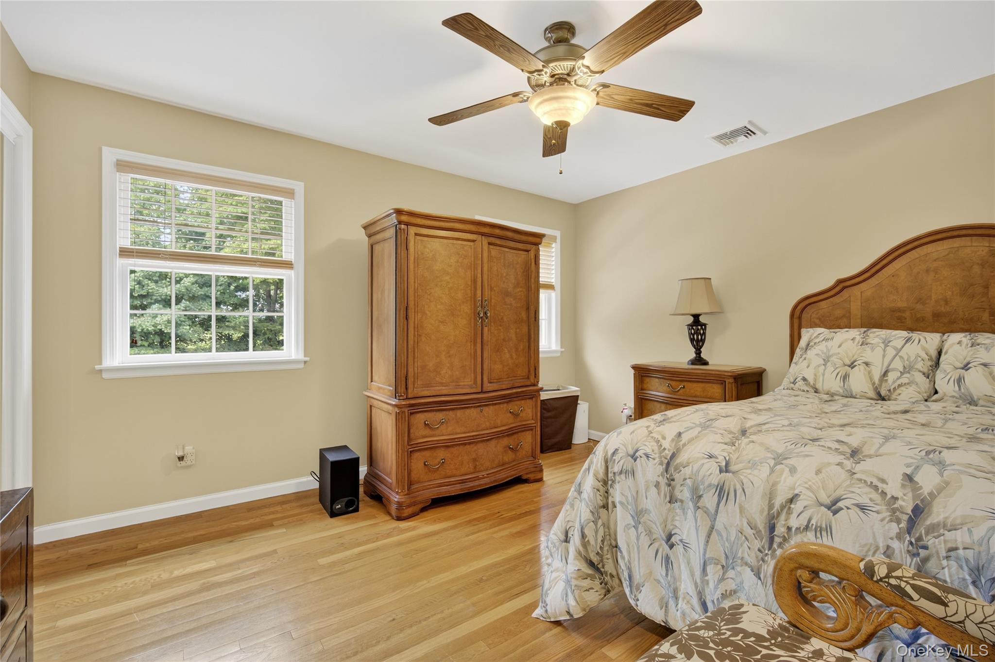 14 Meadow Crest Drive, Mahopac, NY 10541