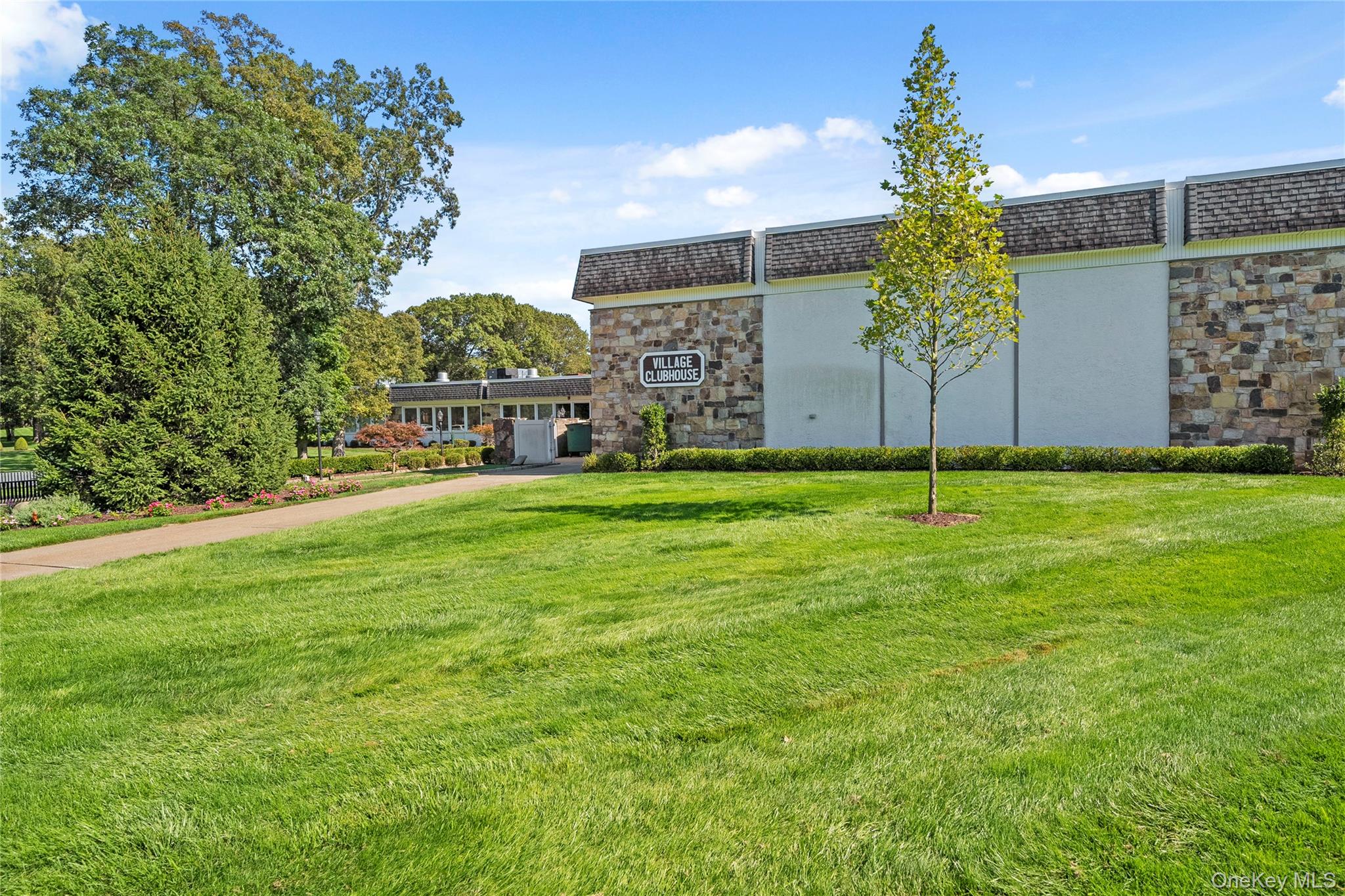 227 Blackpool Court # D, Ridge, NY 11961