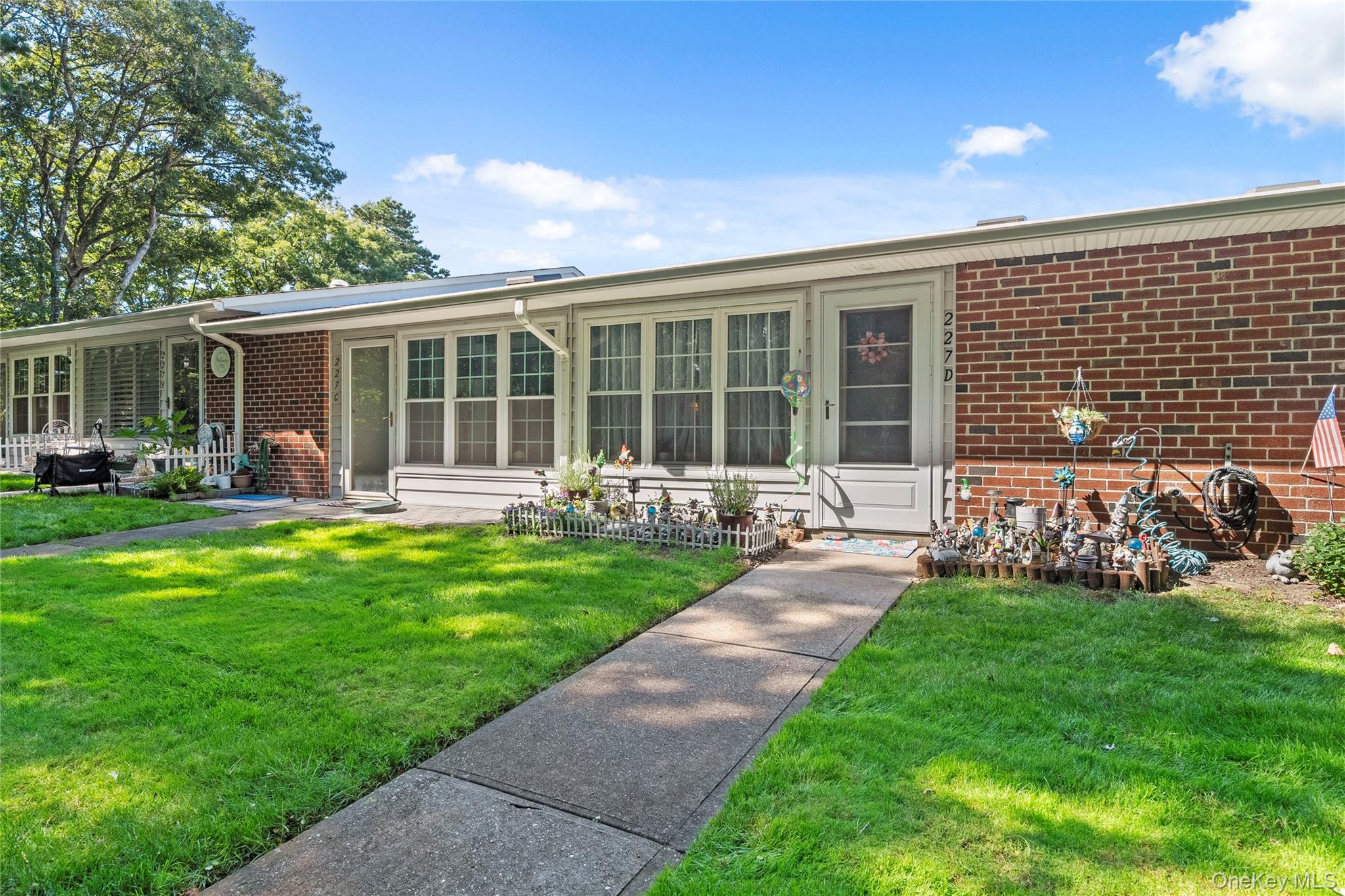 227 Blackpool Court # D, Ridge, NY 11961