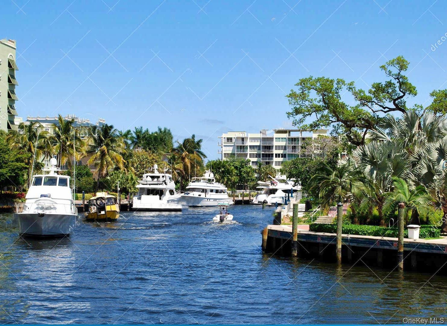 248 E Shore Road E, Lindenhurst, NY 11757