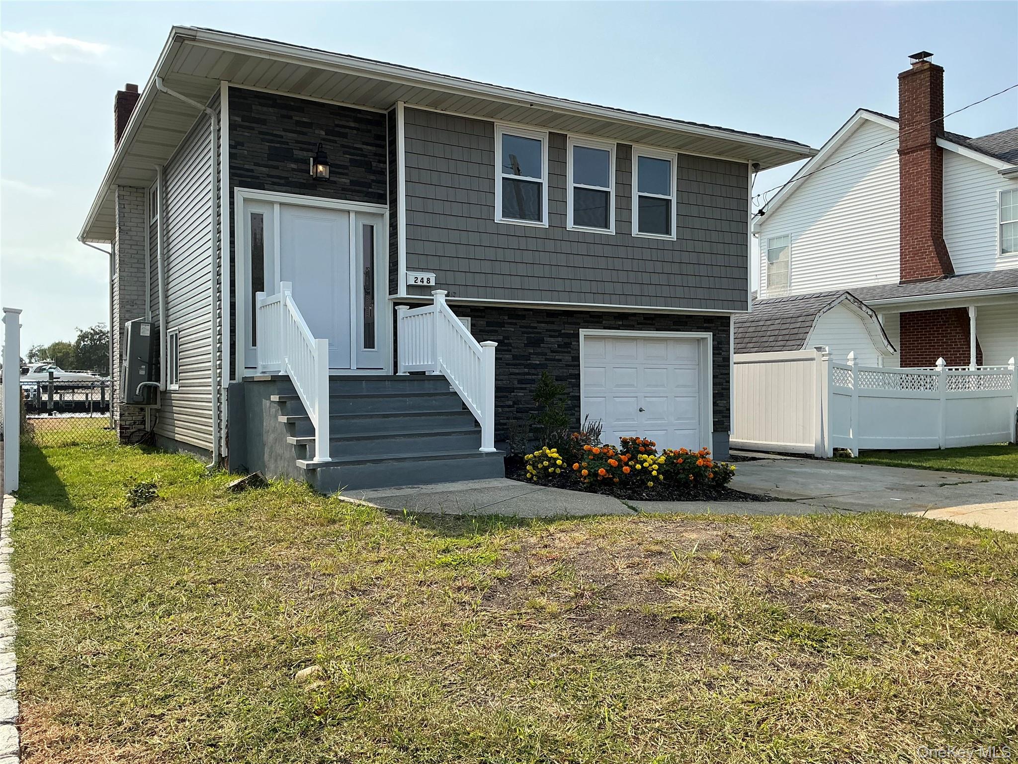 248 E Shore Road E, Lindenhurst, NY 11757