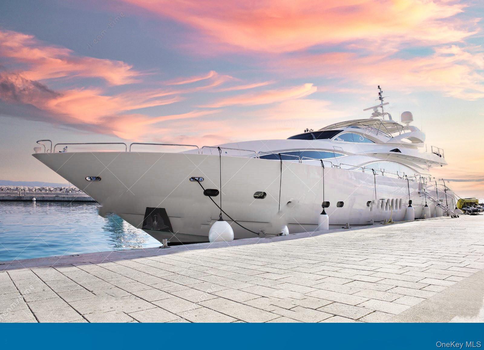 248 E Shore Road E, Lindenhurst, NY 11757