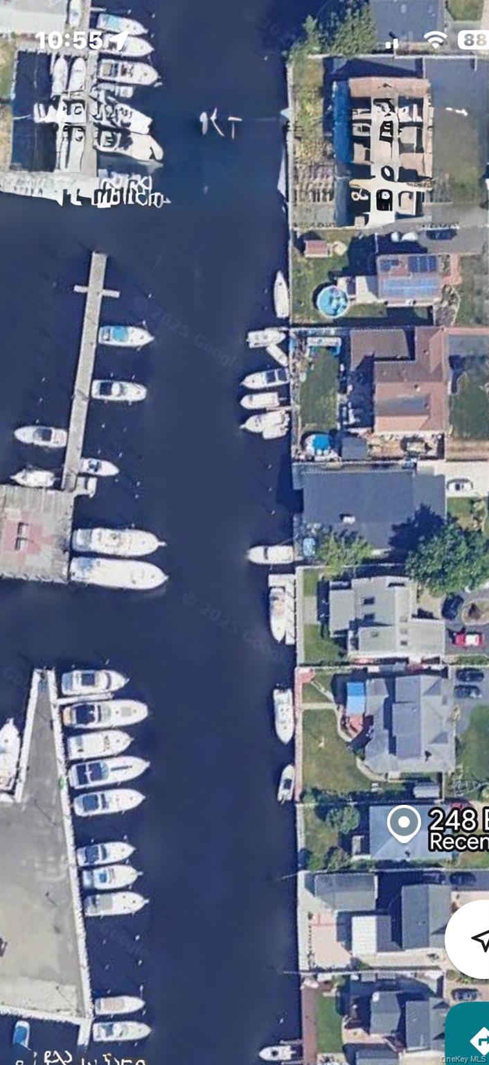 248 E Shore Road E, Lindenhurst, NY 11757