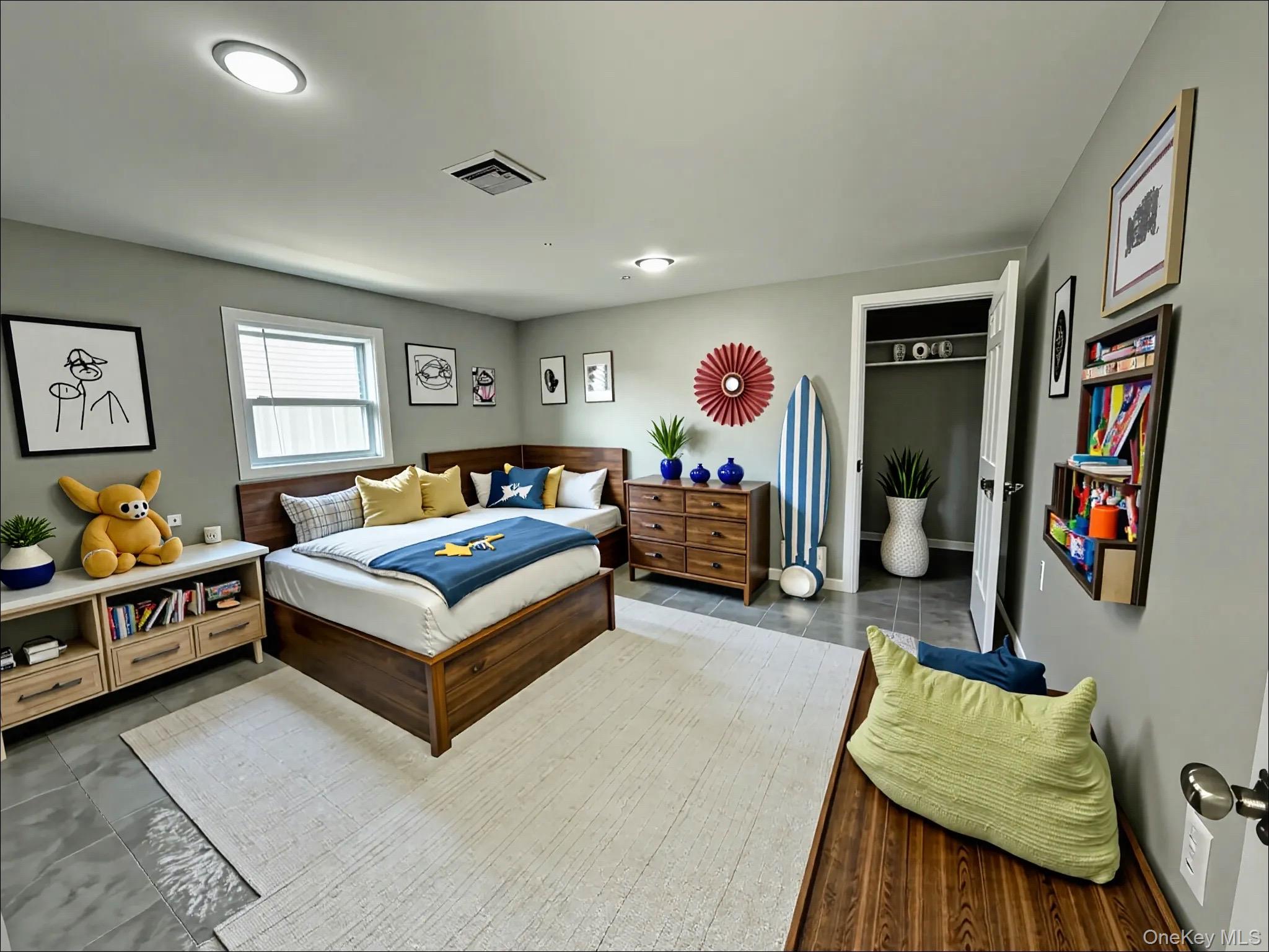 248 E Shore Road E, Lindenhurst, NY 11757