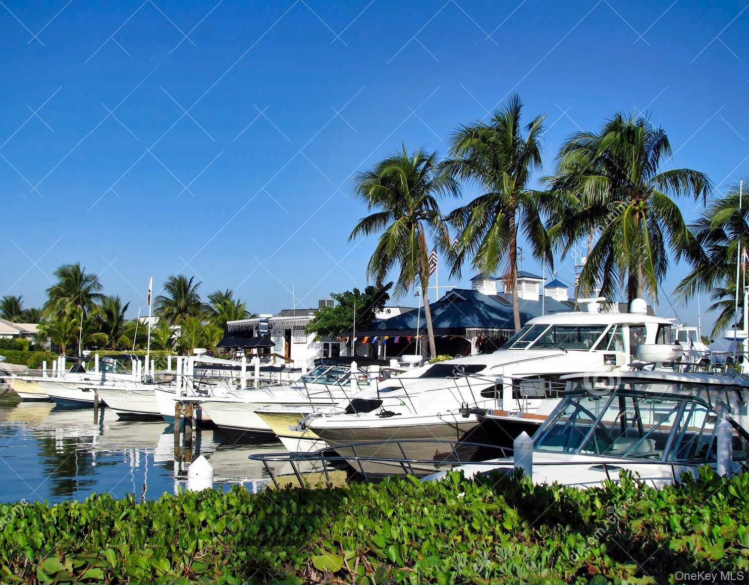 248 E Shore Road E, Lindenhurst, NY 11757