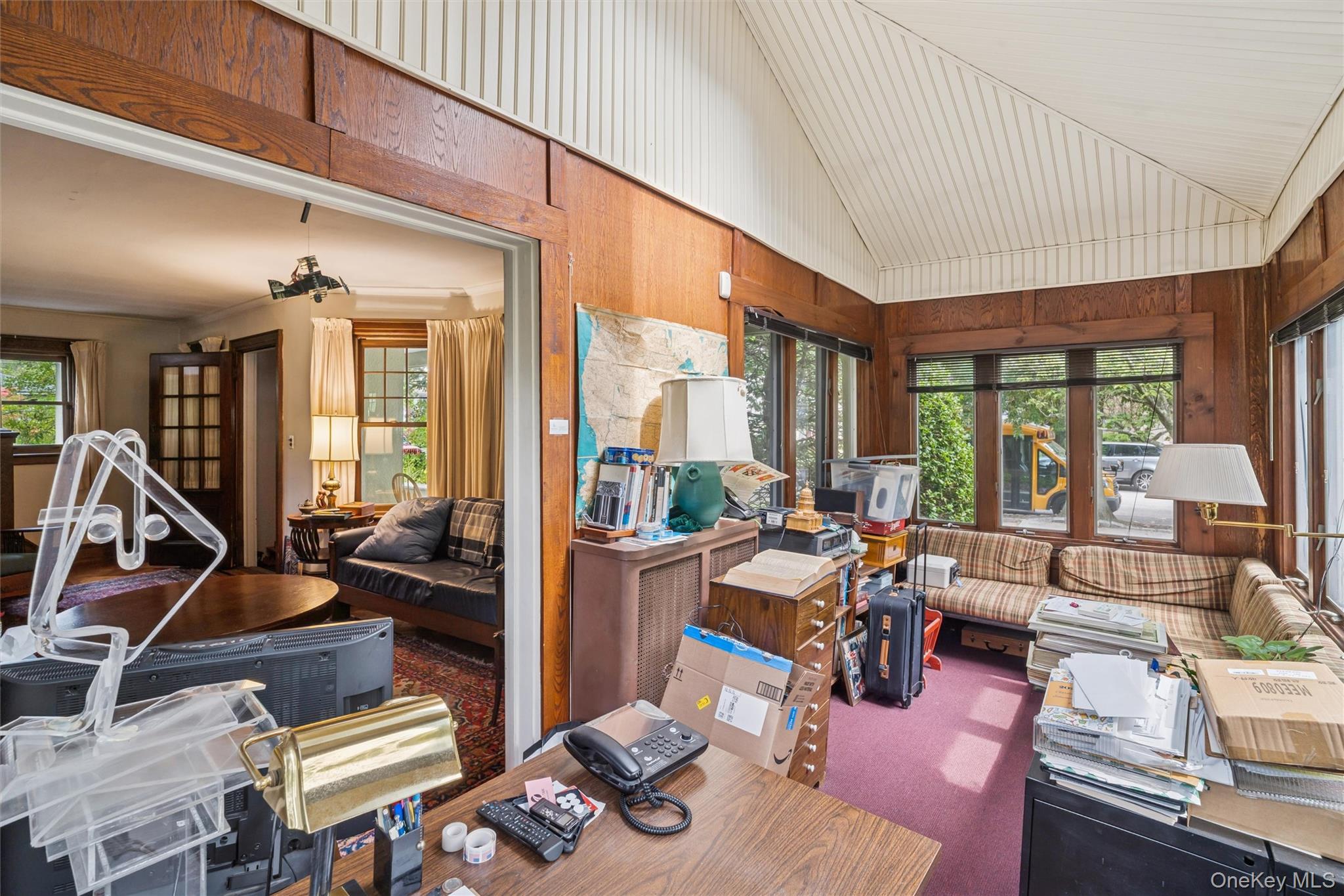 21 Connecticut Avenue, Freeport, NY 11520