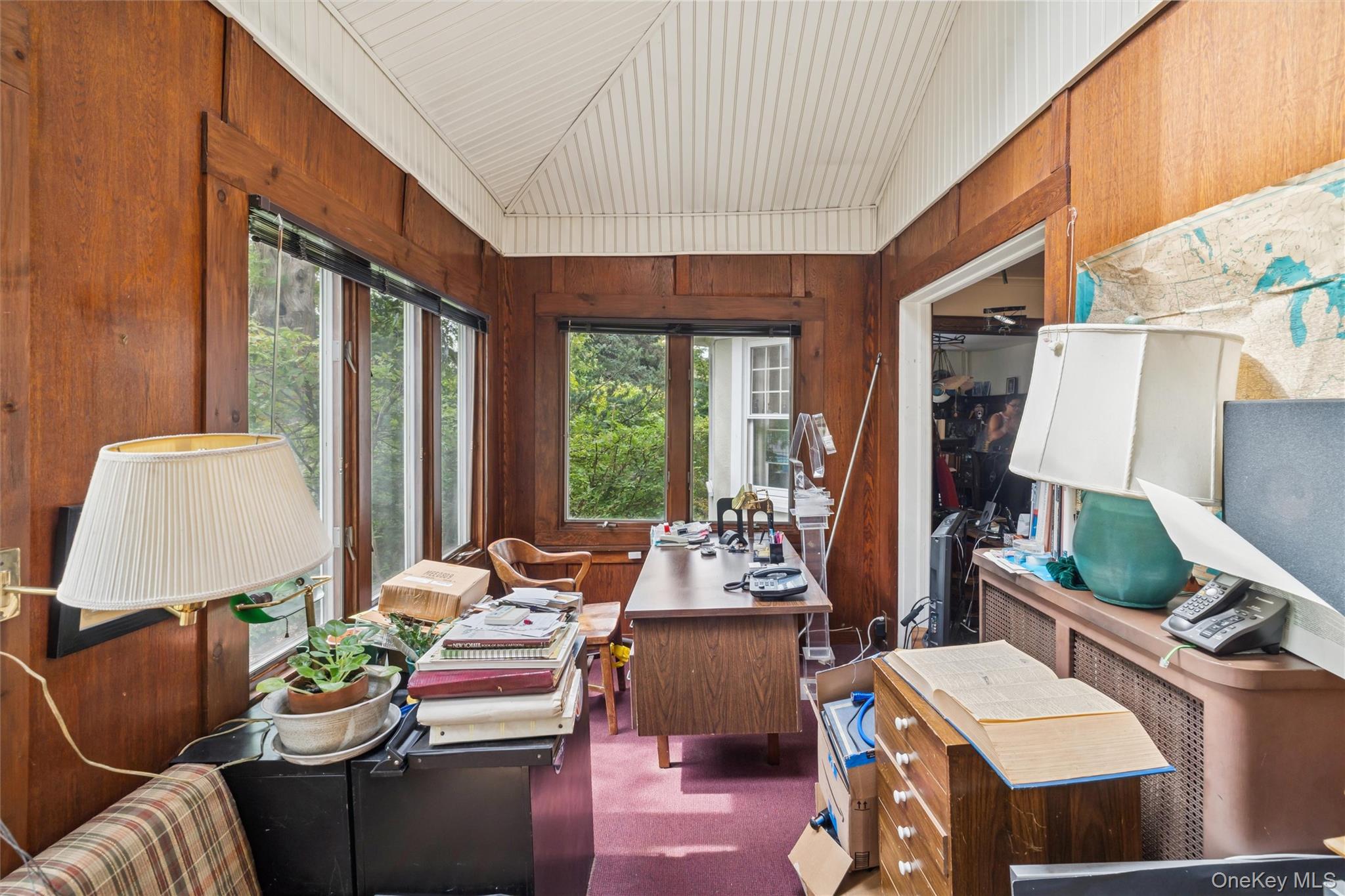 21 Connecticut Avenue, Freeport, NY 11520