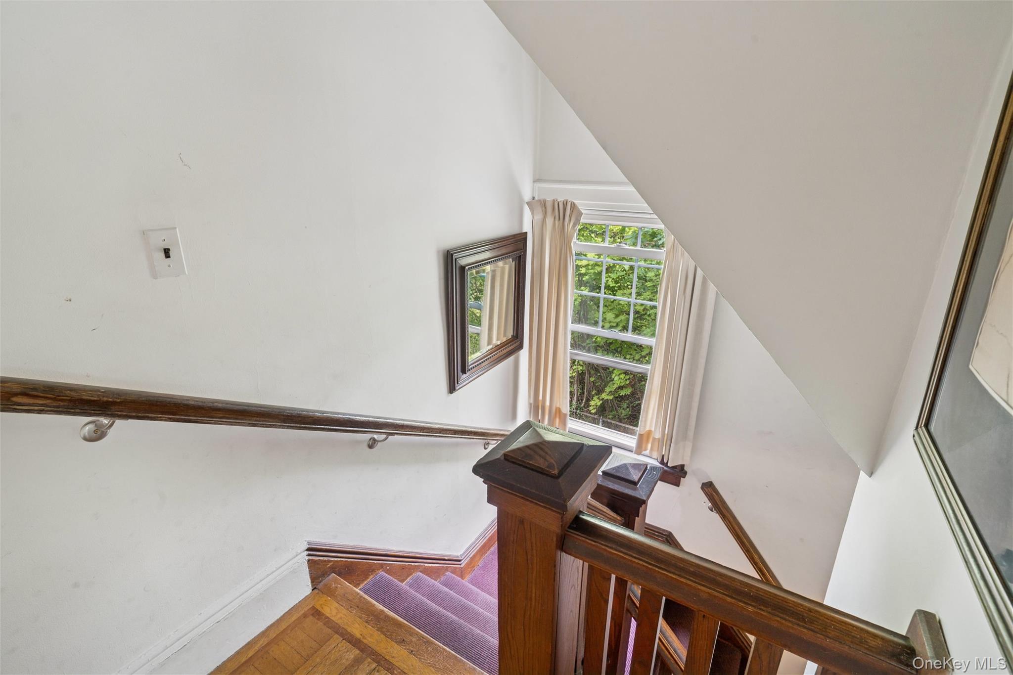 21 Connecticut Avenue, Freeport, NY 11520