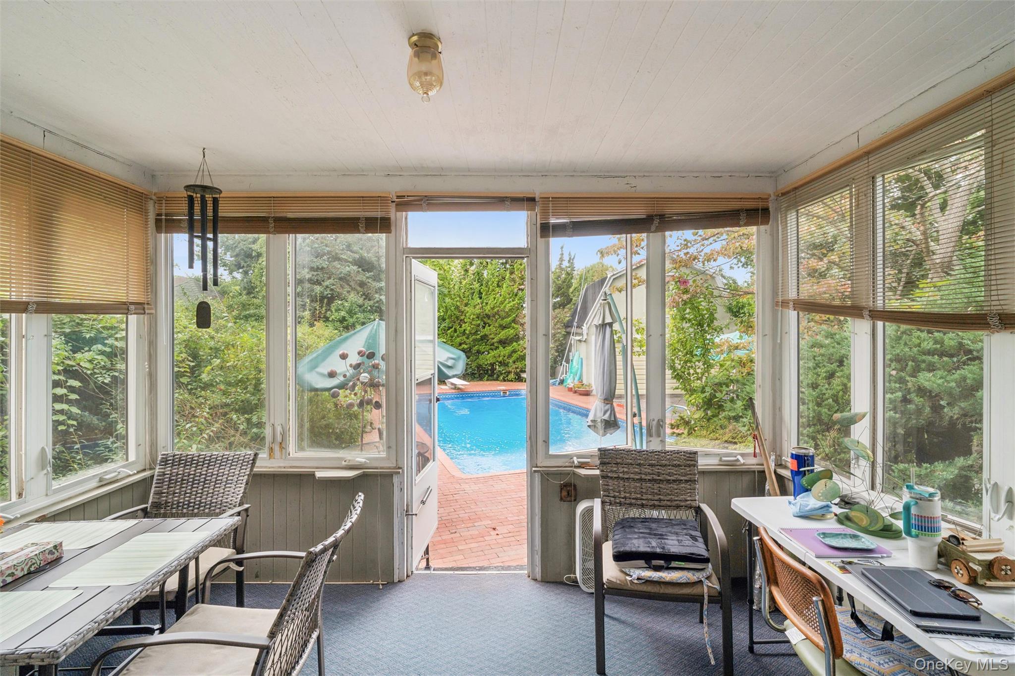 21 Connecticut Avenue, Freeport, NY 11520